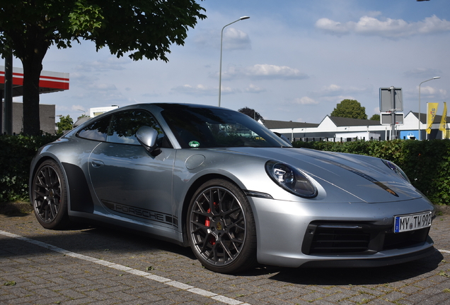 Porsche 992 Carrera 4S