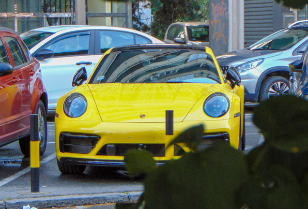 Porsche 992 Carrera GTS