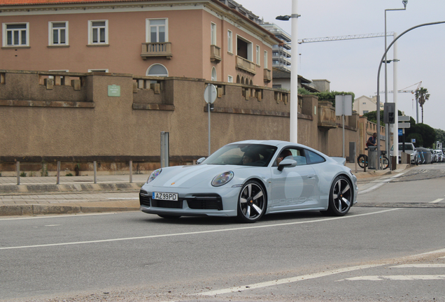 Porsche 992 Sport Classic