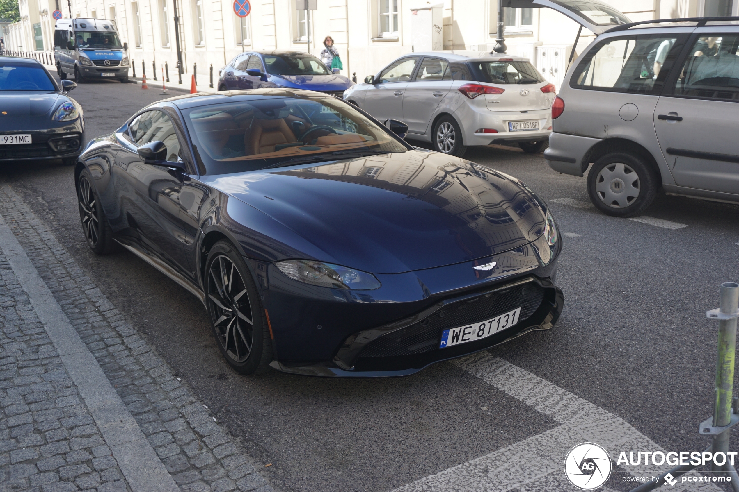 Aston Martin V8 Vantage 2018