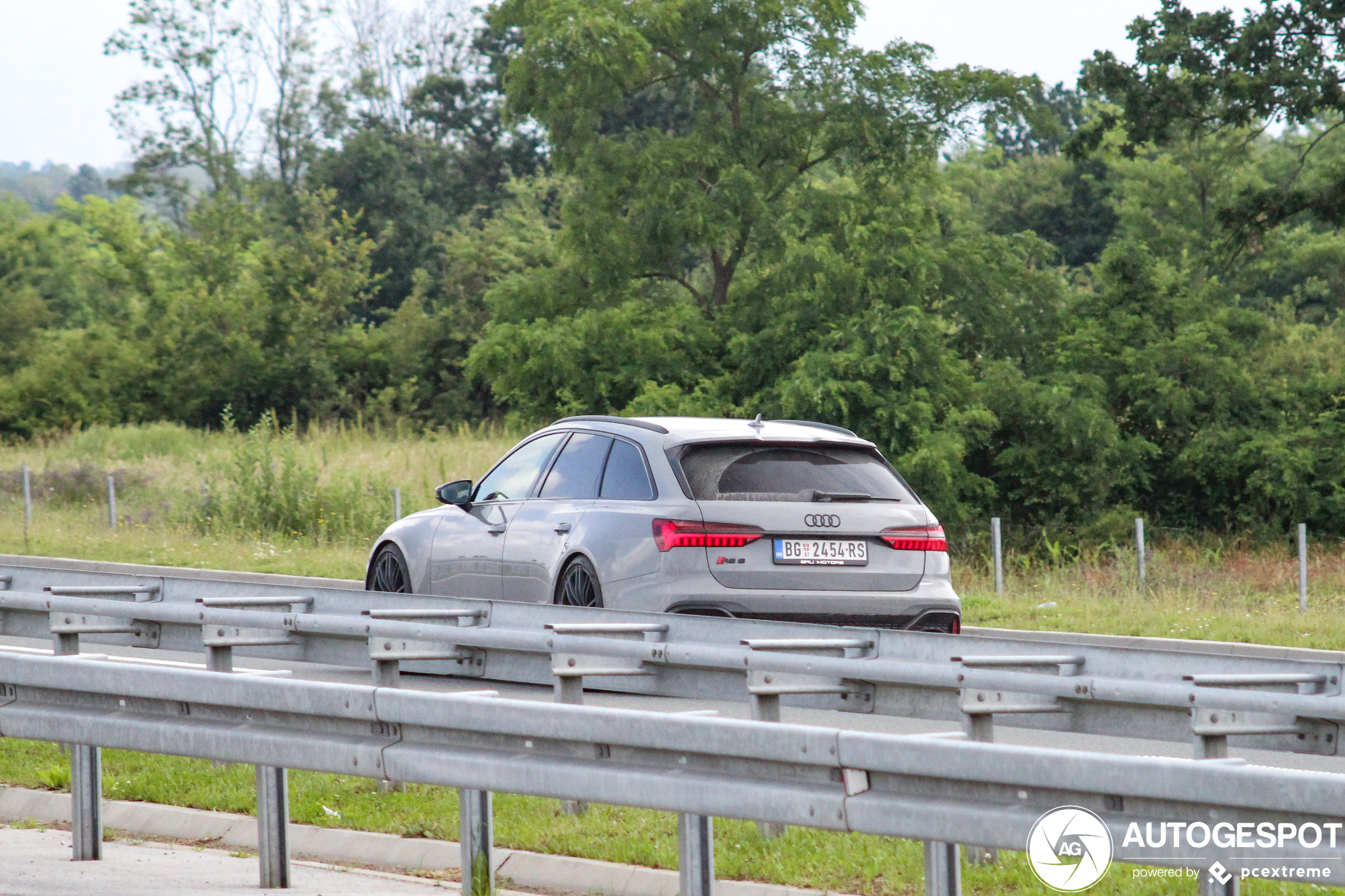 Audi RS6 Avant C8