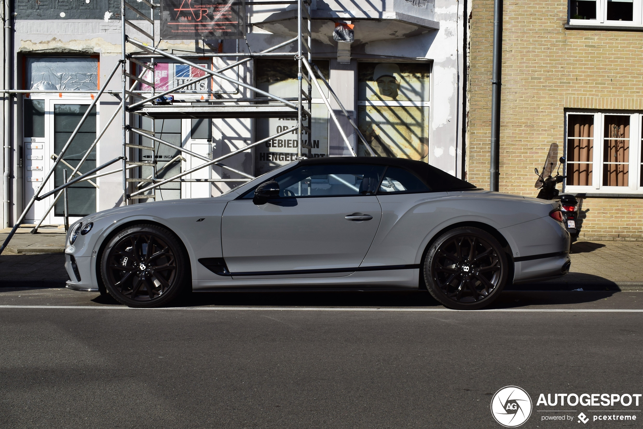 Bentley Continental GTC V8 S 2023