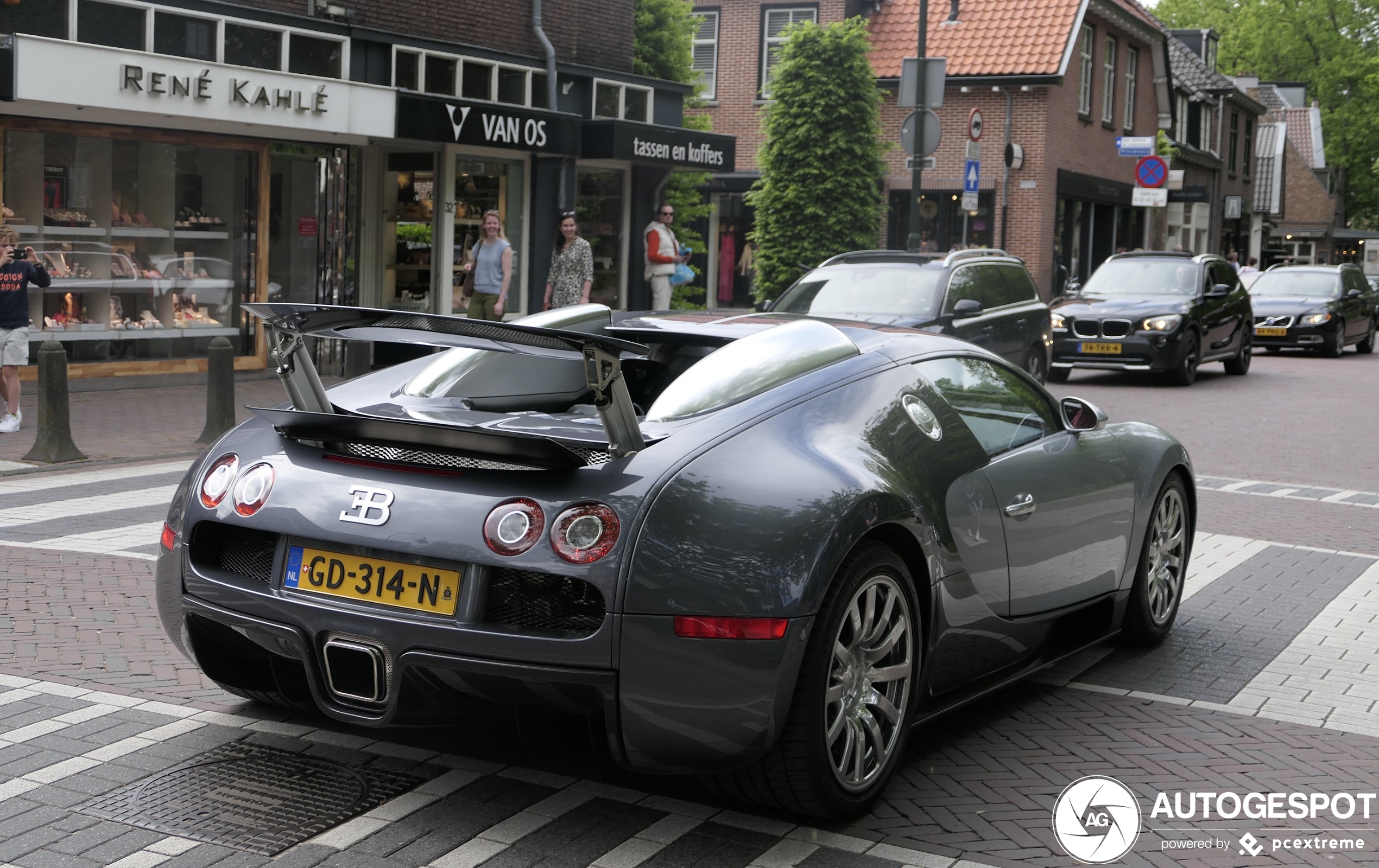 Bugatti Veyron 16.4