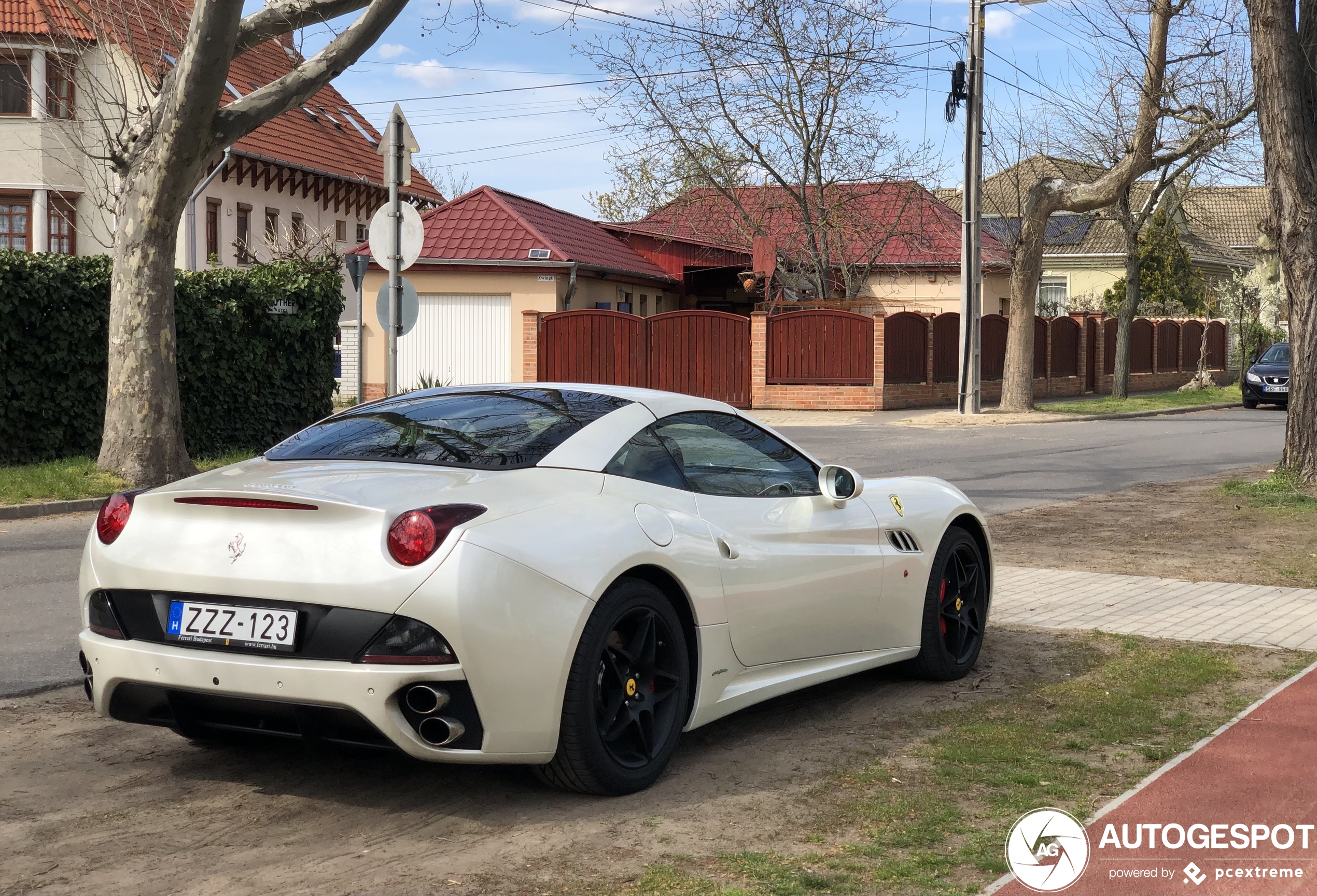 Ferrari California