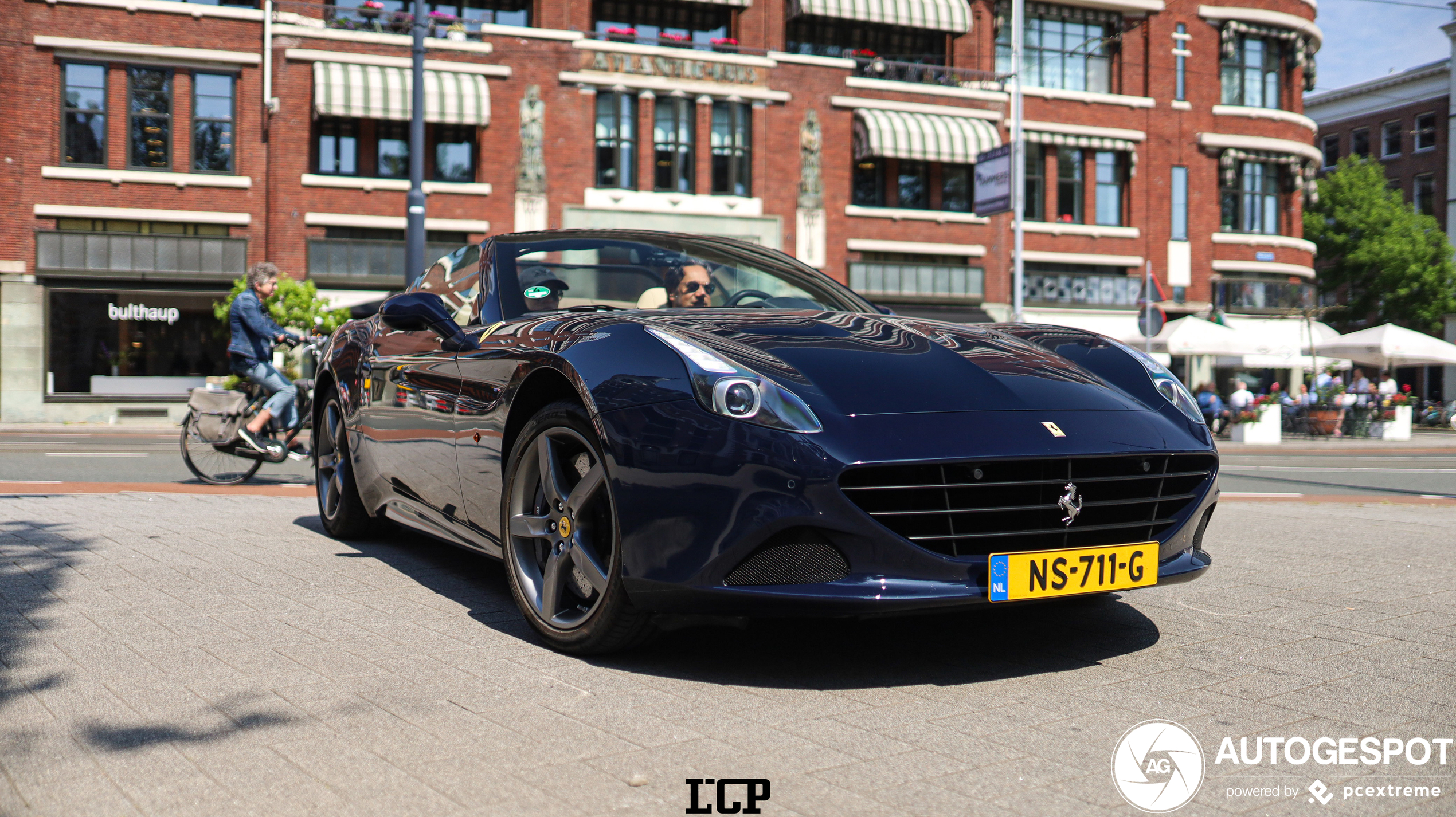 Ferrari California T