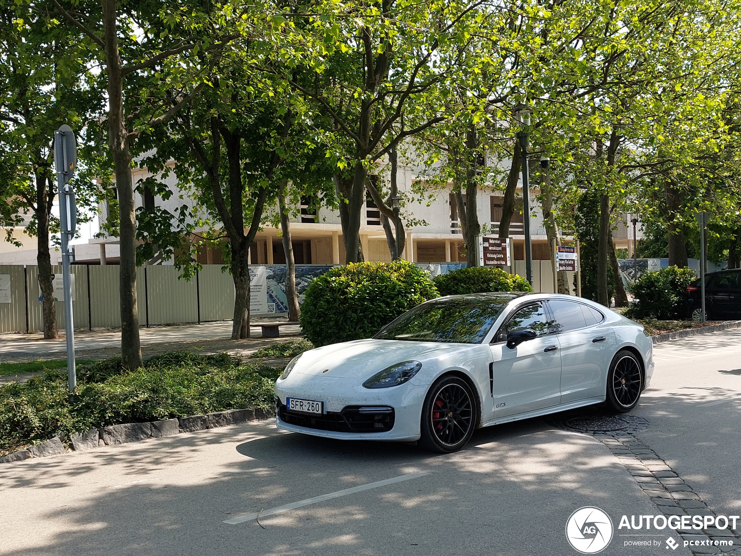 Porsche 971 Panamera GTS MkI