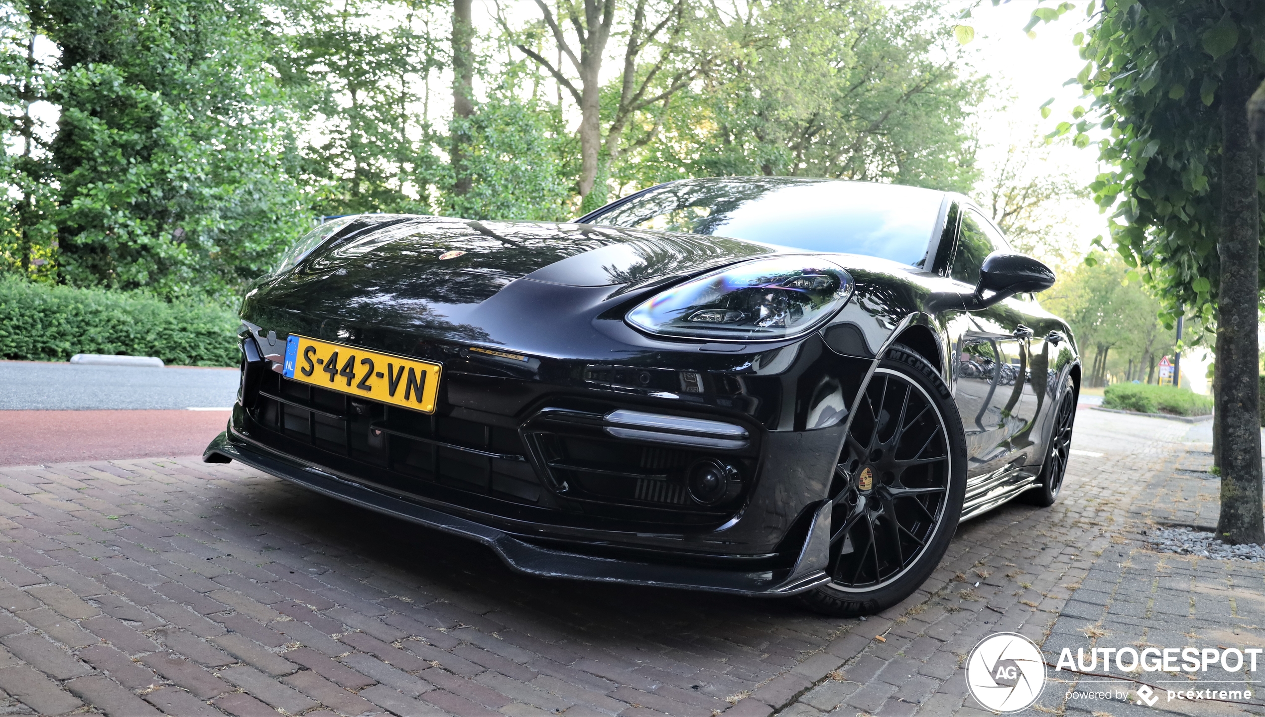 Porsche 971 Panamera Turbo S E-Hybrid