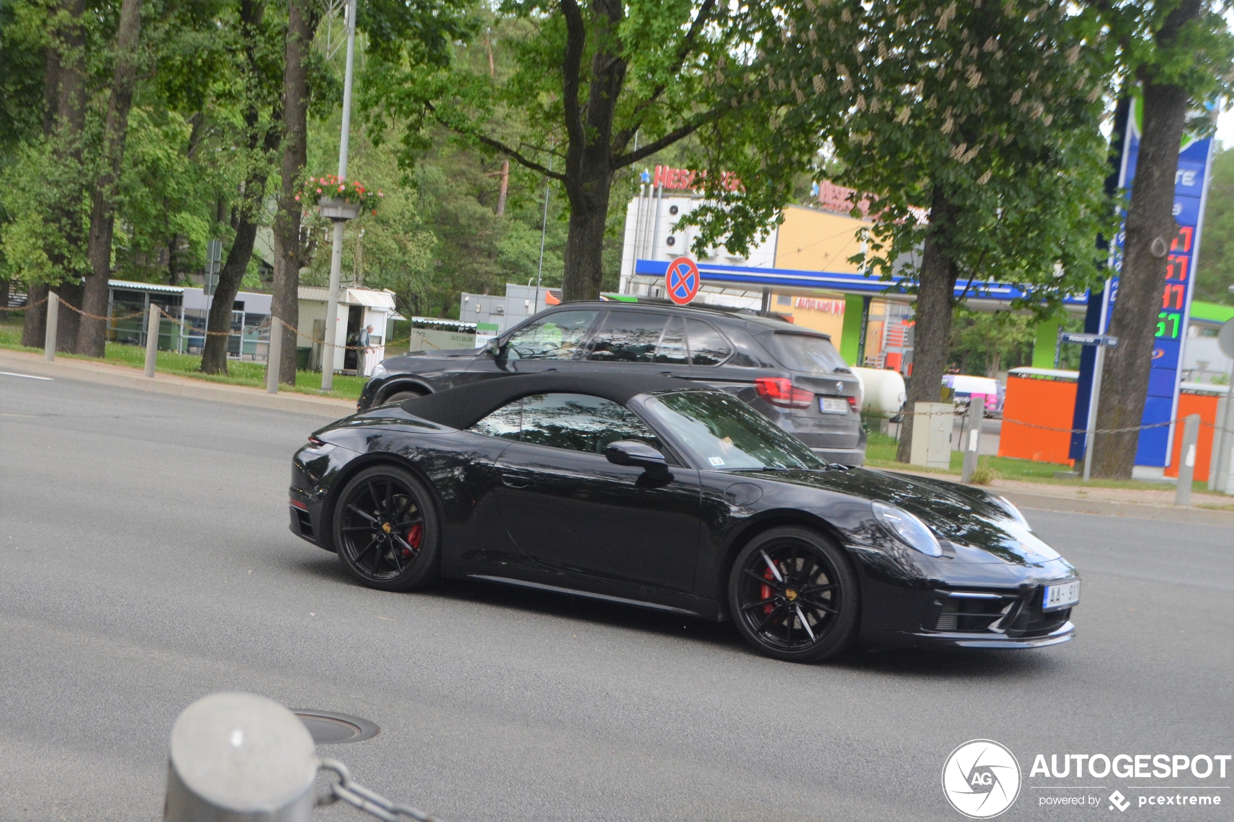 Porsche 992 carrera 4s cabriolet