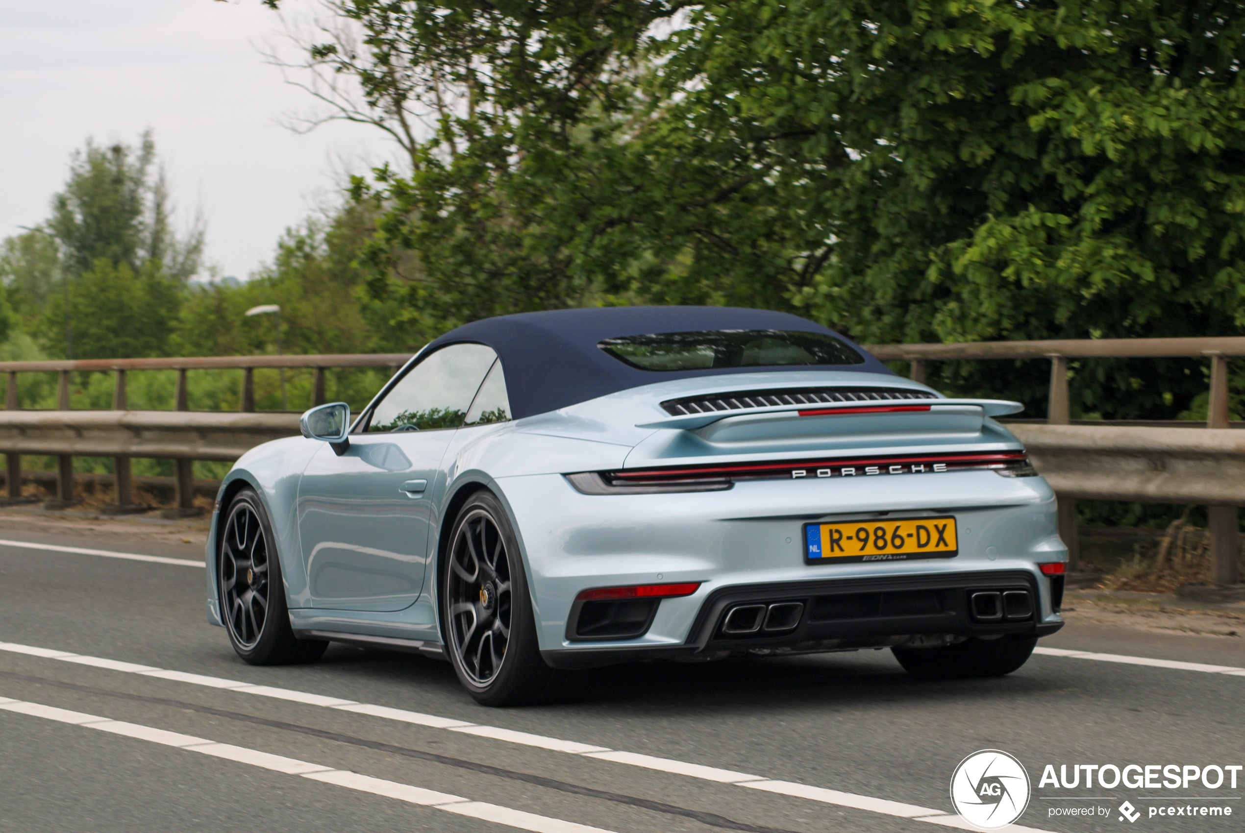 Porsche 992 Turbo S Cabriolet