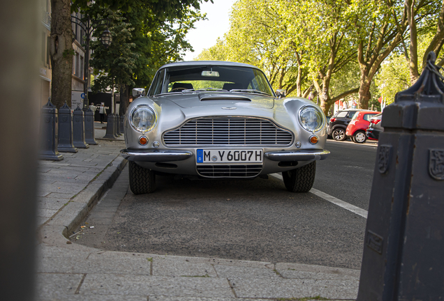 Aston Martin DB6 MKII