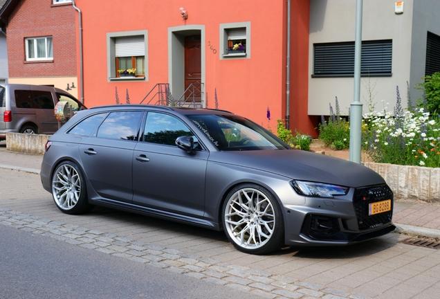 Audi RS4 Avant B9