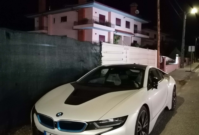 BMW i8