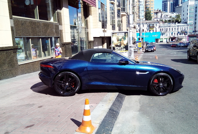 Jaguar F-TYPE S Convertible