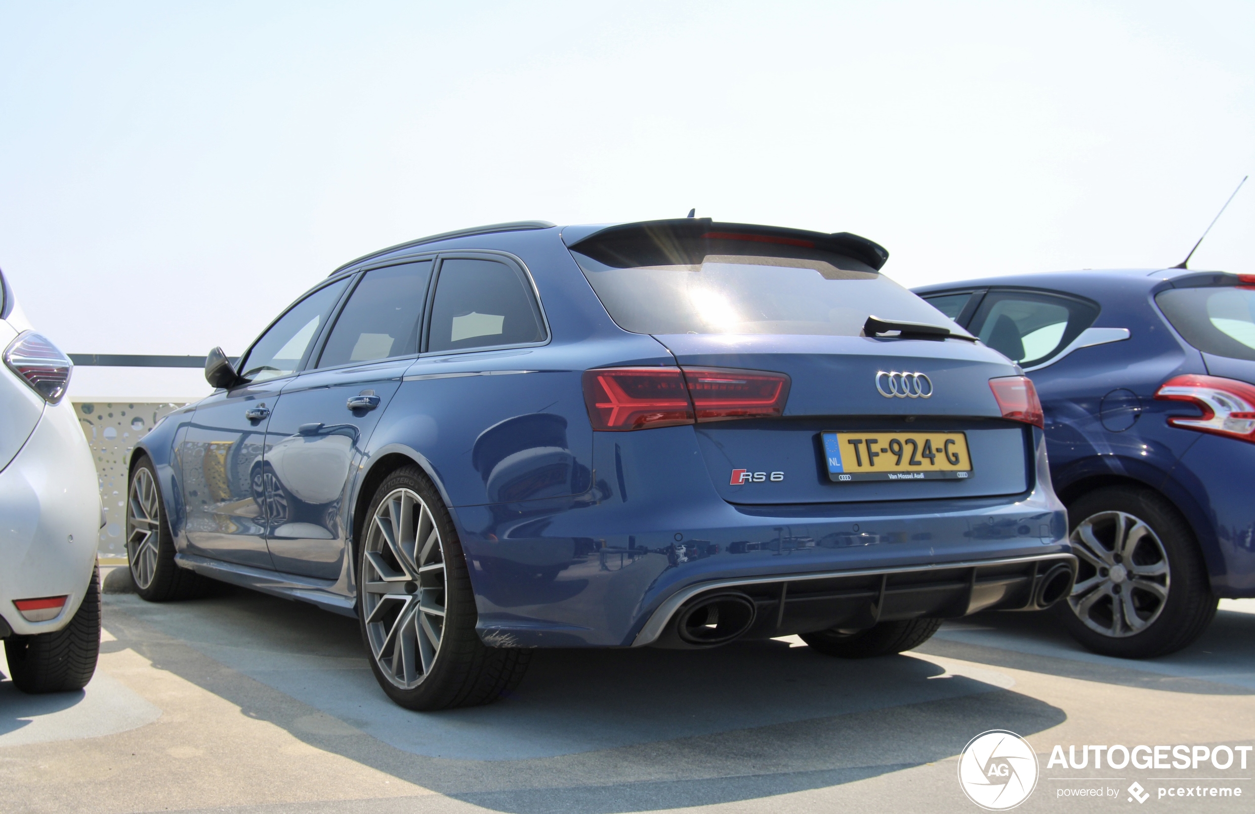 Audi RS6 Avant C7 2015