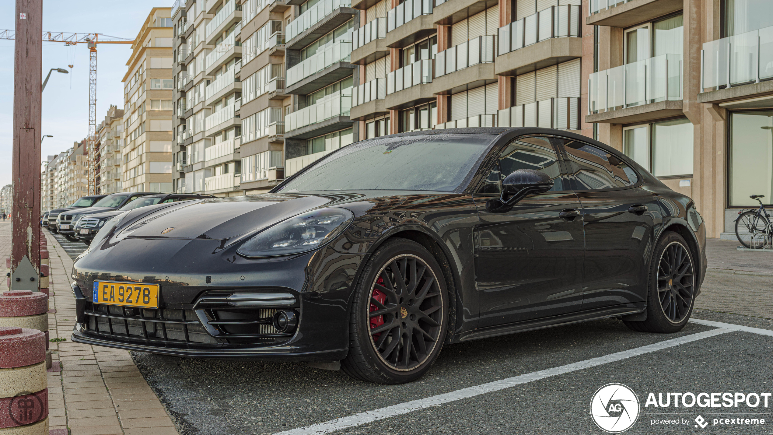 Porsche 971 Panamera GTS MkI