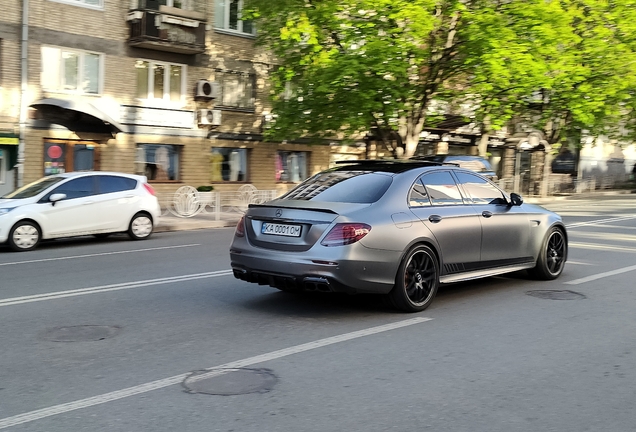 Mercedes-AMG E 63 S W213 Edition 1