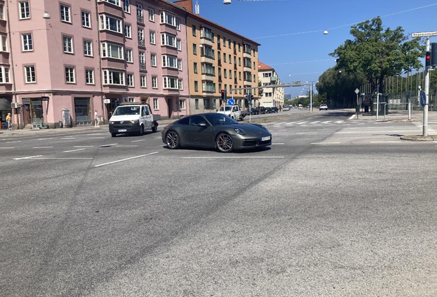 Porsche 992 Carrera 4S