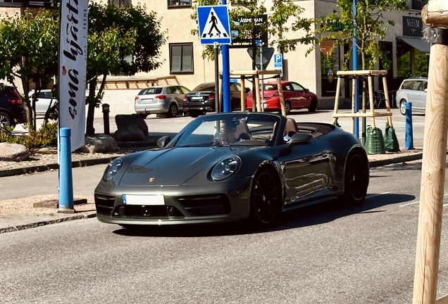 Porsche 992 Carrera 4S Cabriolet