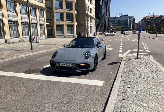 Porsche 992 Carrera GTS