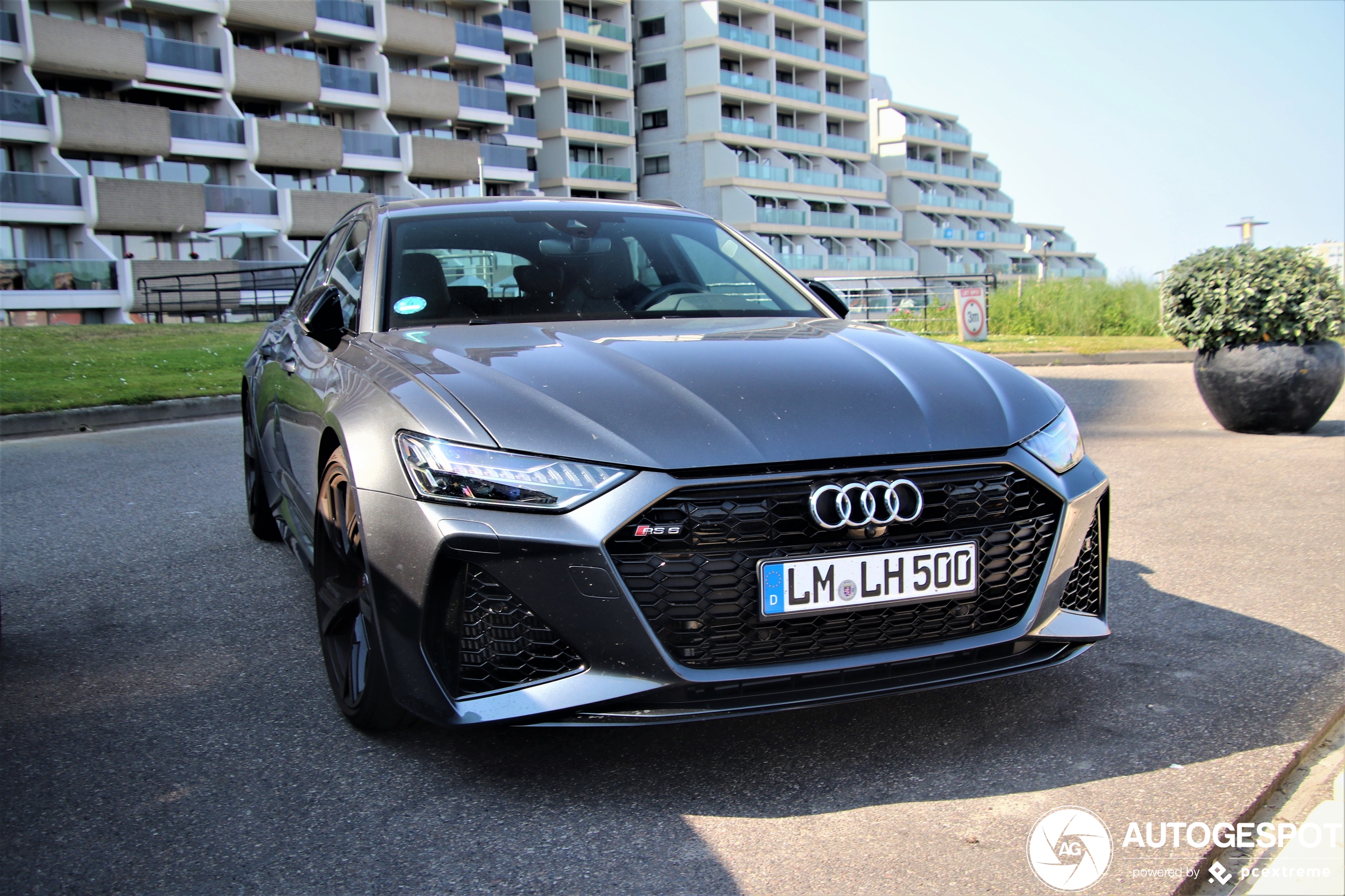 Audi RS6 Avant C8