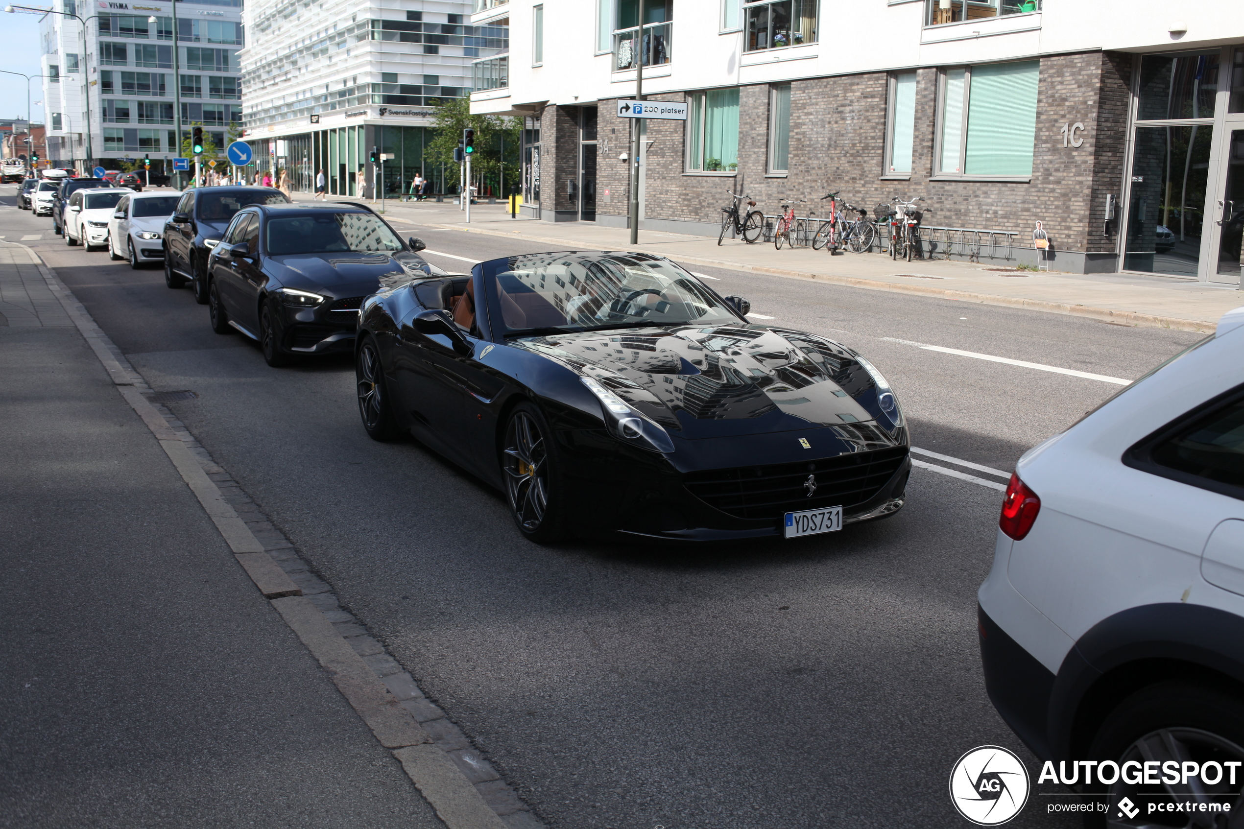 Ferrari California T