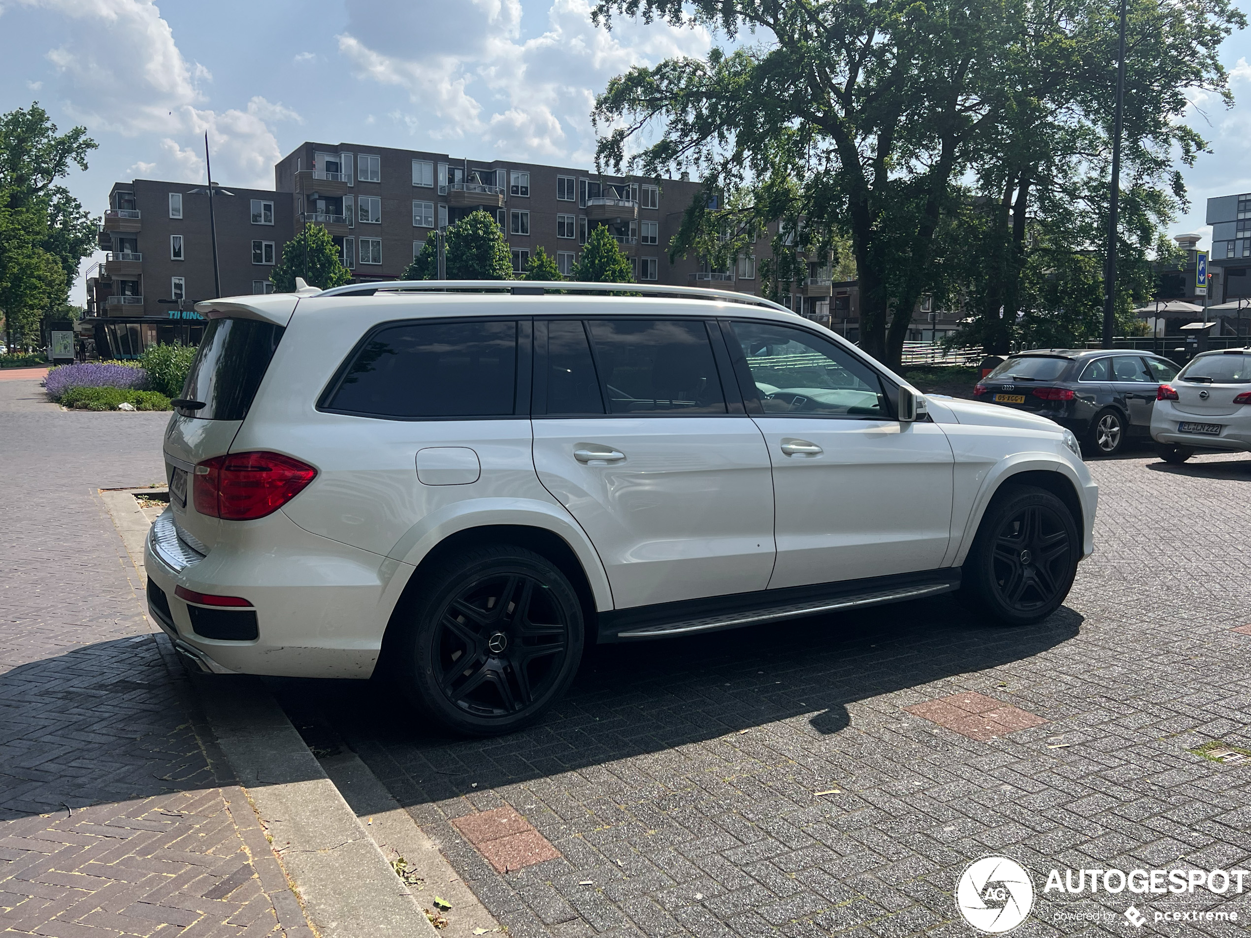 Mercedes-Benz GL 63 AMG X166