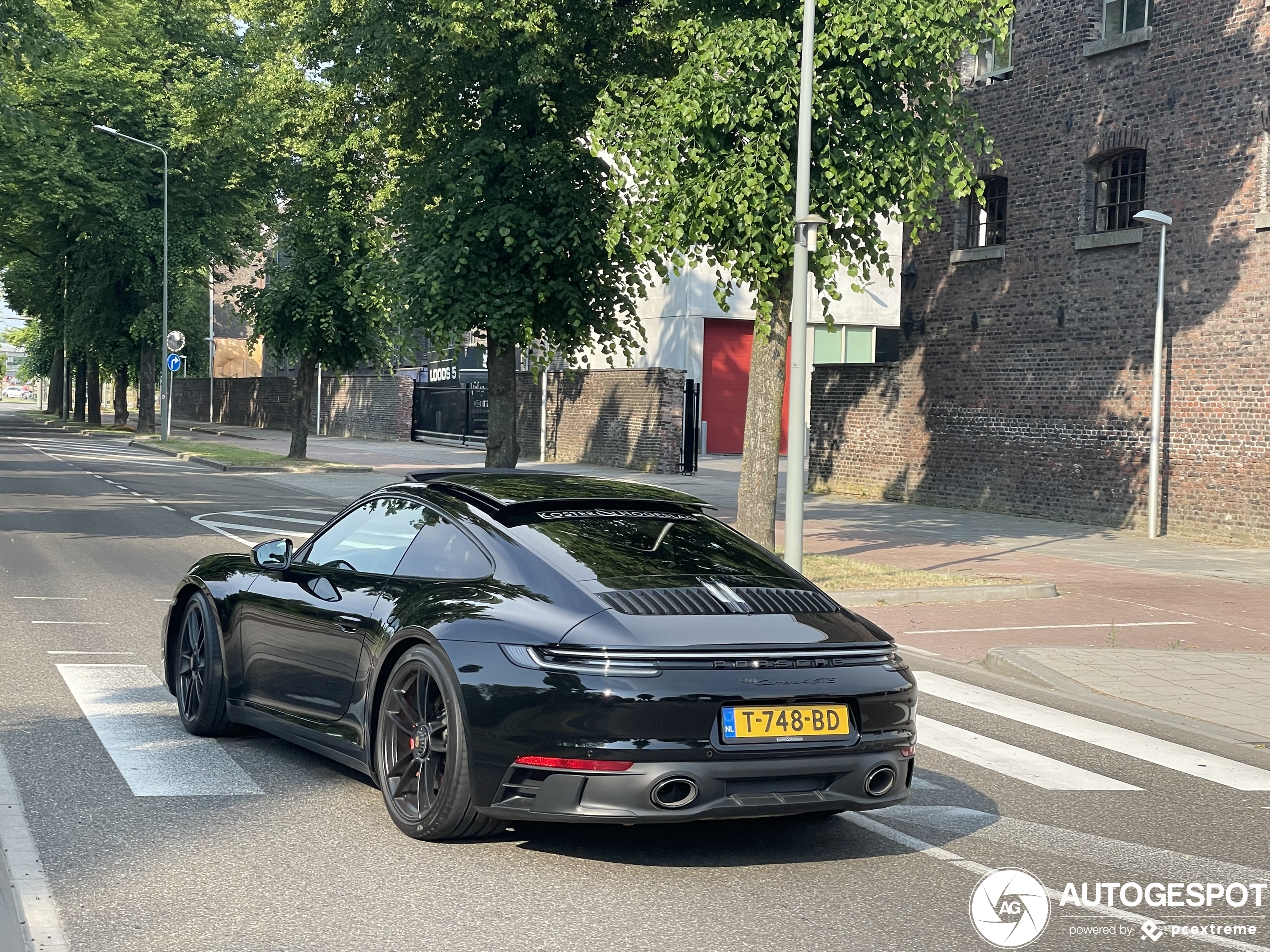 Porsche 992 Carrera 4 GTS - 09 June 2023 - Autogespot