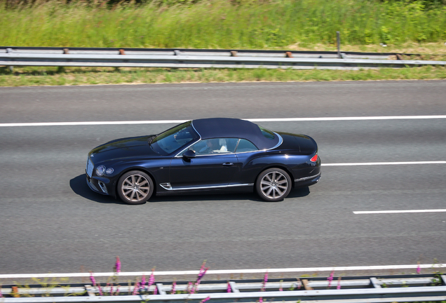 Bentley Continental GTC V8 2020