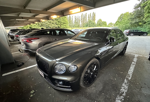 Bentley Flying Spur Hybrid S