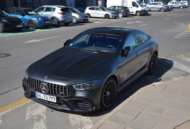 Mercedes-AMG GT 63 S X290