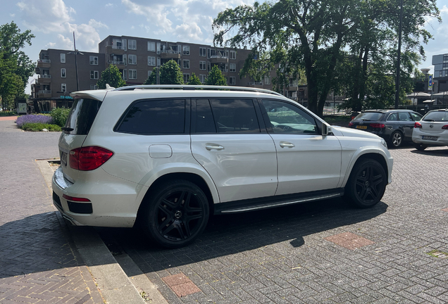 Mercedes-Benz GL 63 AMG X166