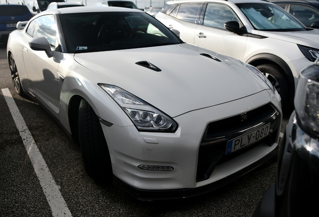 Nissan GT-R 2014