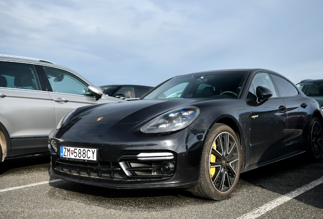 Porsche 971 Panamera Turbo S E-Hybrid