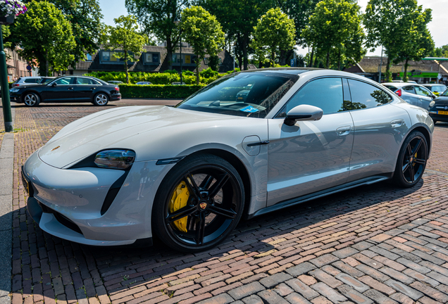 Porsche Taycan Turbo S