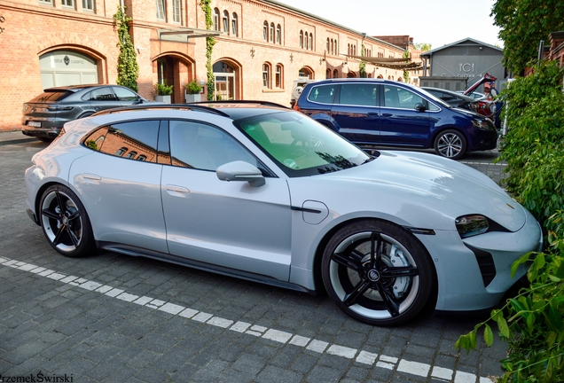 Porsche Taycan Turbo Sport Turismo