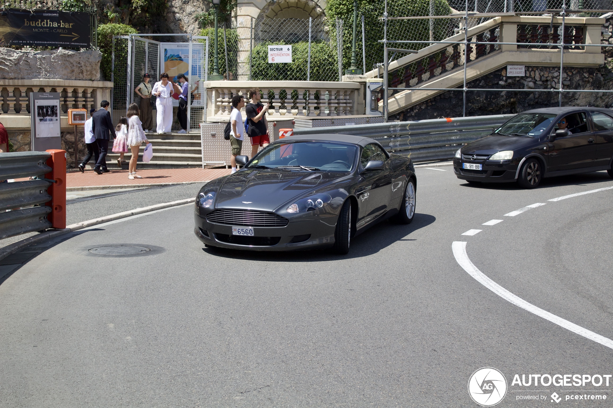 Aston Martin DB9 Volante