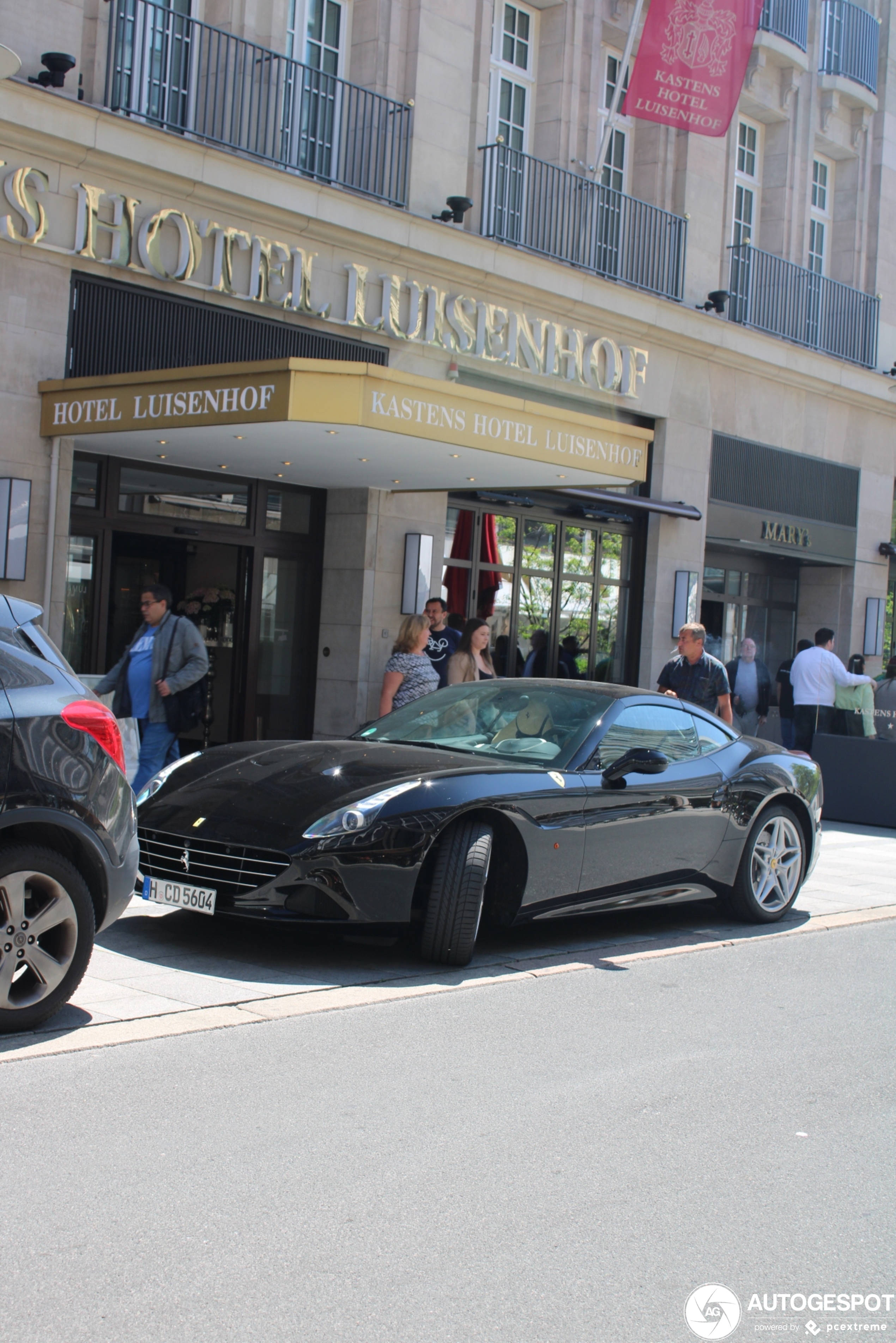 Ferrari California T