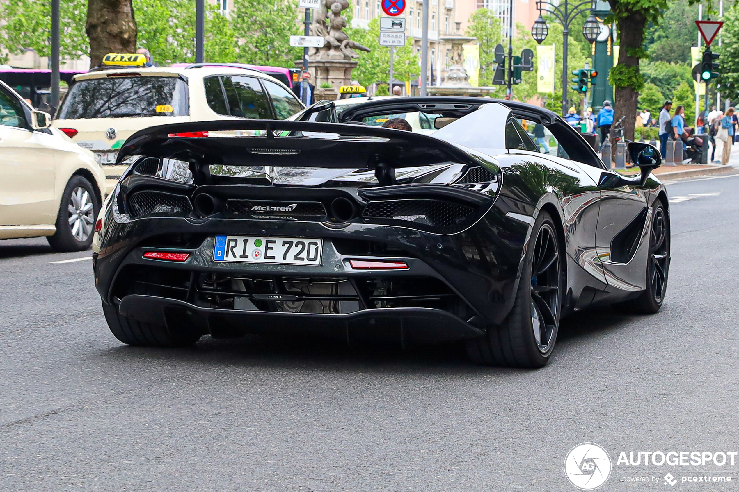 McLaren 720S Spider