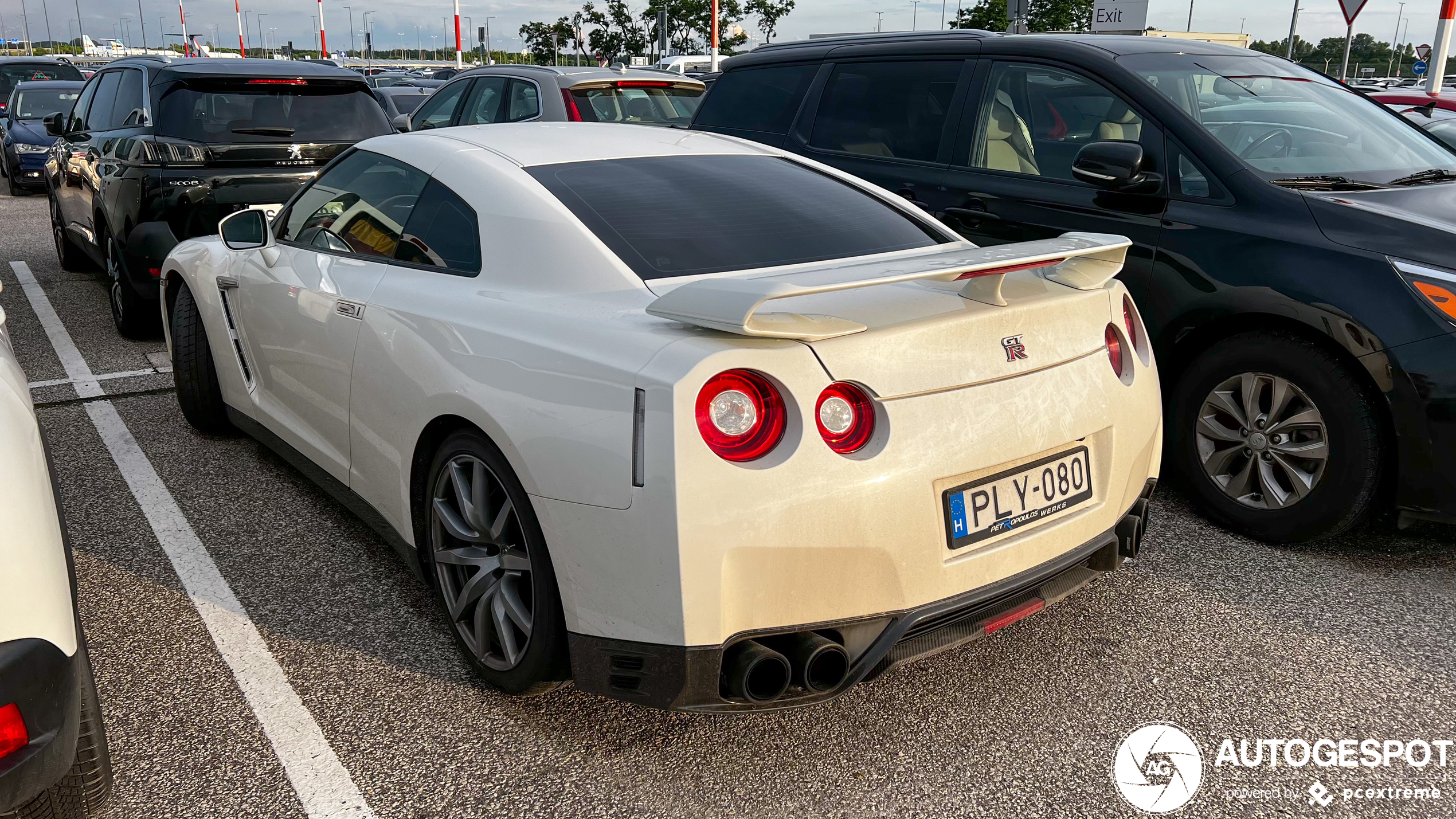 Nissan GT-R 2014