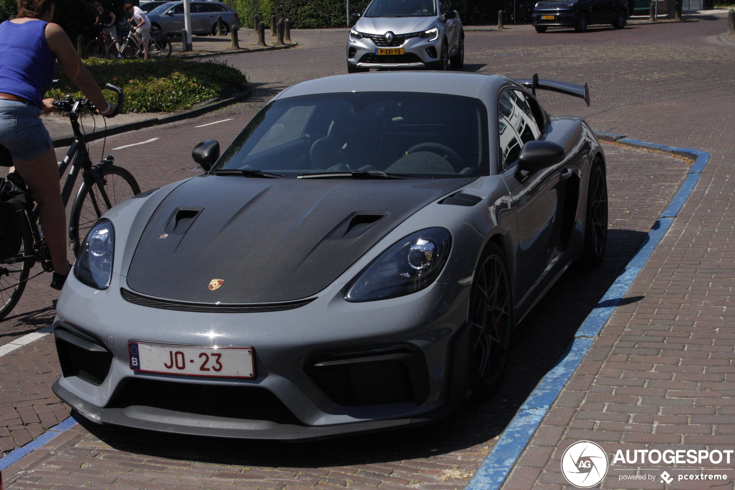 Porsche 718 Cayman GT4 RS Weissach Package