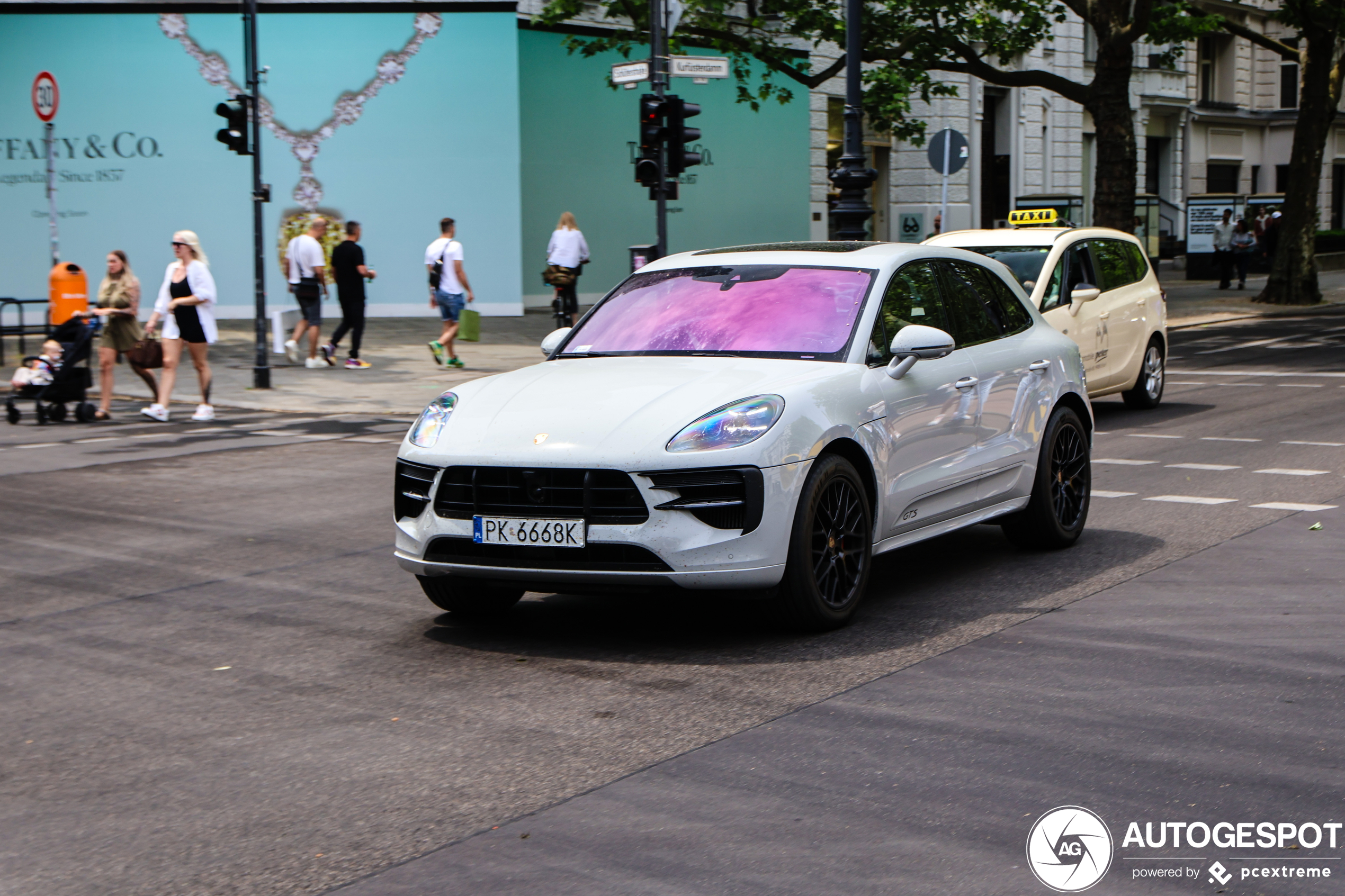 Porsche 95B Macan GTS MkII