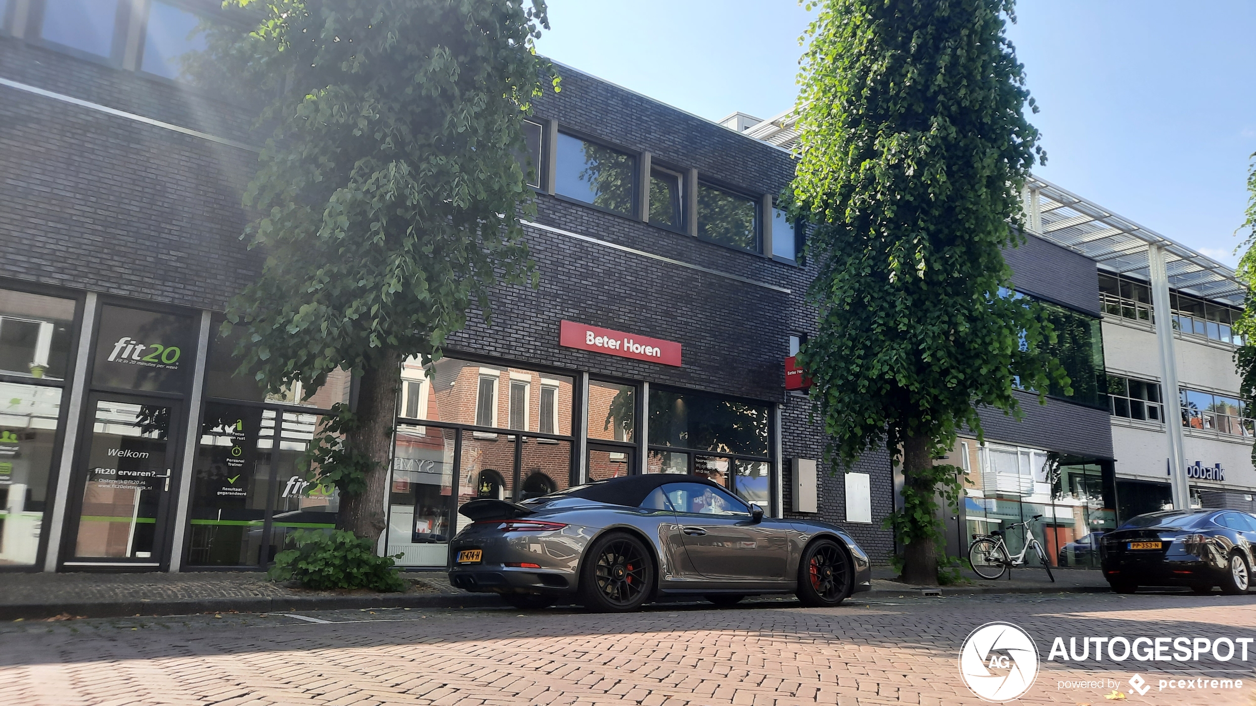 Porsche 991 Carrera 4 GTS Cabriolet MkII