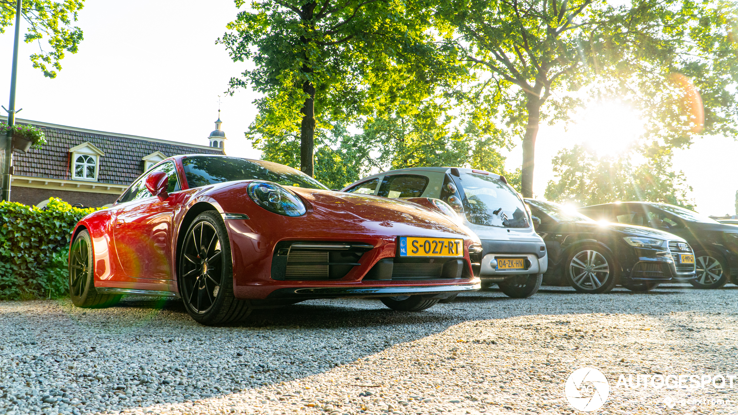 Porsche 992 Carrera 4S