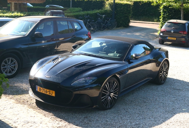 Aston Martin DBS Superleggera Volante