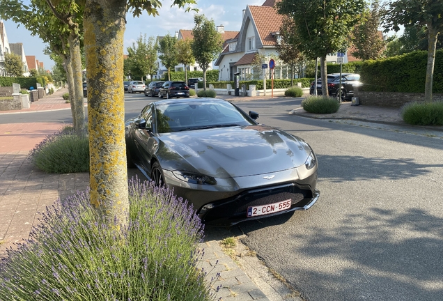 Aston Martin V8 Vantage 2018