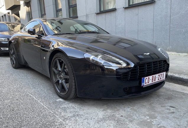 Aston Martin V8 Vantage