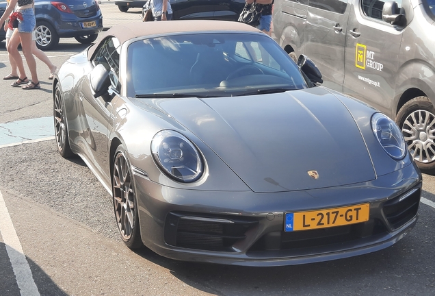 Porsche 992 Carrera 4S Cabriolet