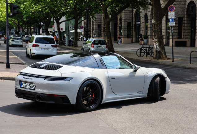 Porsche 992 Targa 4 GTS