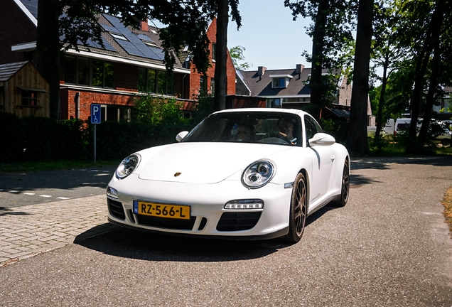 Porsche 997 Carrera 4 GTS