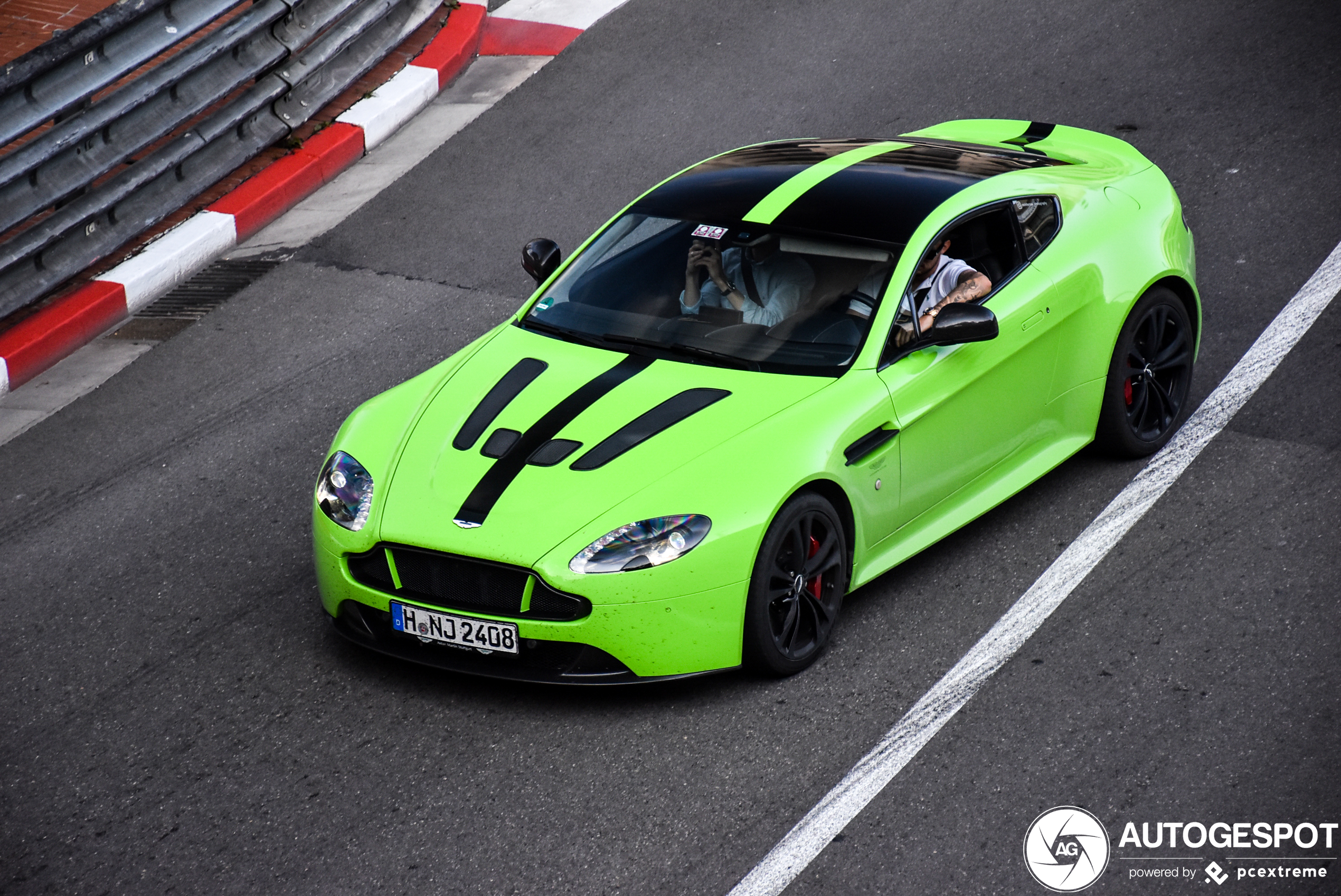 Aston Martin V12 Vantage S